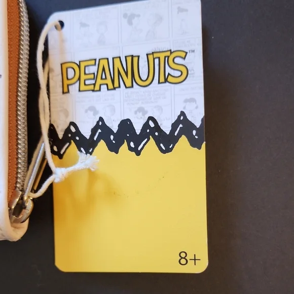 Loungefly Peanuts Snoopy Christmas Wreath Wallet. NWT. - Picture 3 of 8